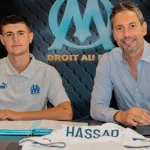 Rayan Hassad signe son contrat professionnel avec l'Olympique de Marseille.