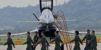 13 avions militaires chinois