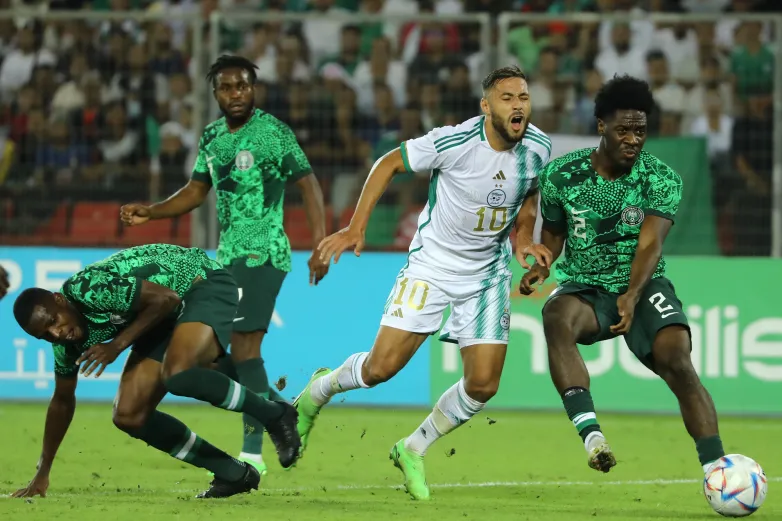 Youcef Belaïli lors du match amical  contre le Nigeria
