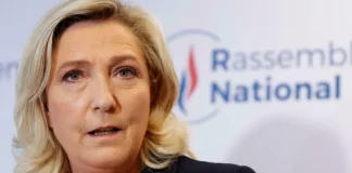 La droite française s'oppose à Macron sur la reconnaissance des crimes coloniaux en Algérie