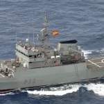 navire militaire à la frontière avec le Maroc pour surveiller les côtes de Melilla