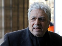 Affaire Enrico Macias : LFI Saisit la Justice Suite à ses Propos Controversés sur l'Extrême Gauche