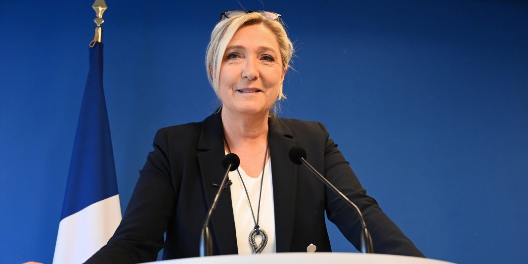 Marine Le Pen domine les intentions de vote pour l'élection présidentielle de 2027
