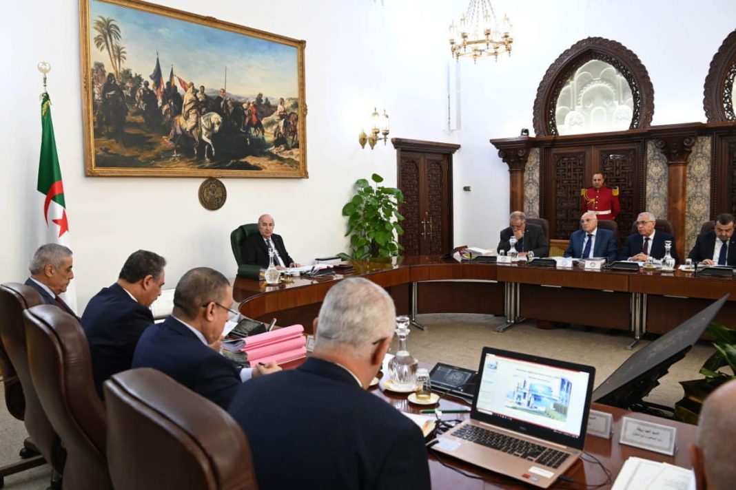 Algérie Les Enjeux du Conseil des Ministres Présidé par Abdelmadjid Tebboune Algérie : Les Enjeux du Conseil des Ministres Présidé par Abdelmadjid Tebboune