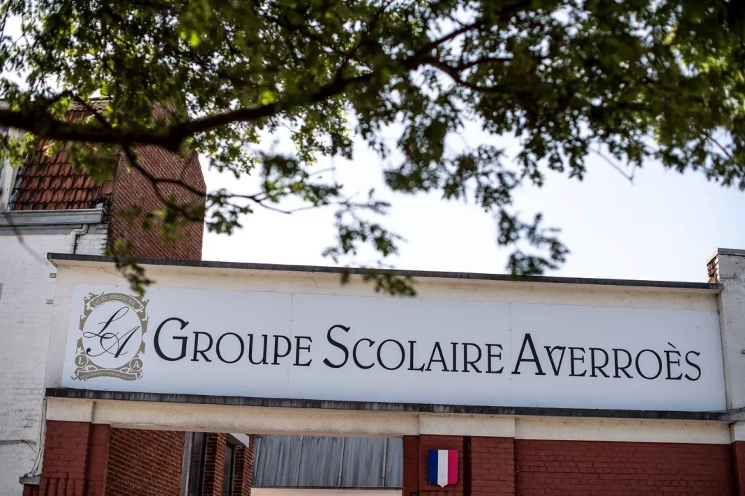 Averroès Le Lycée Musulman de Lille face à la Fermeture - Un Symbole de Tensions en France Averroès : Le Lycée Musulman de Lille face à la Fermeture - Un Symbole de Tensions en France