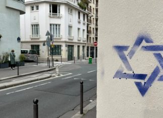 France : Manipulation et Stigmatisation des Musulmans dans l'Affaire des Tags de l'Étoile de David