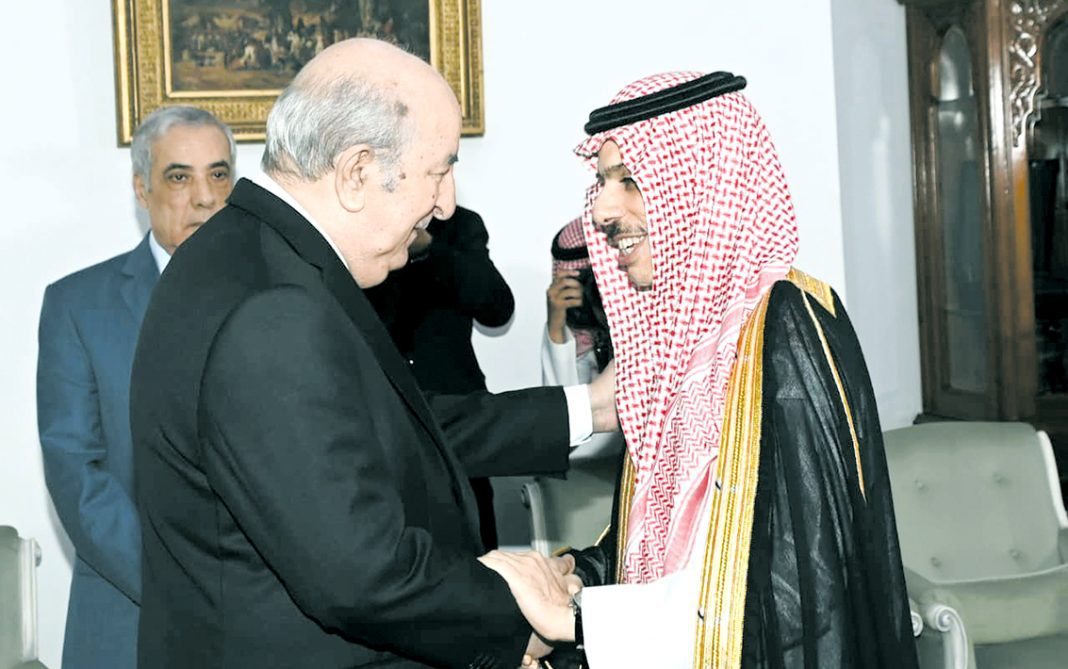 L'Algérie Renforce ses Liens Pétroliers avec l'Arabie Saoudite Ades Holding Remporte Deux Contrats Majeurs avec Sonatrach L'Algérie Renforce ses Liens Pétroliers avec l'Arabie Saoudite : Ades Holding Remporte Deux Contrats Majeurs avec Sonatrach