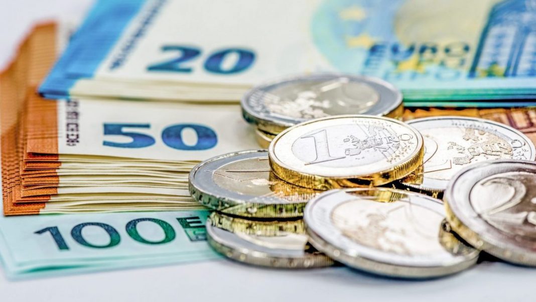 L'Euro s'Envolte sur le Marché Noir Algérien Quelles Conséquences L'Euro s'Envolte sur le Marché Noir Algérien : Quelles Conséquences ?