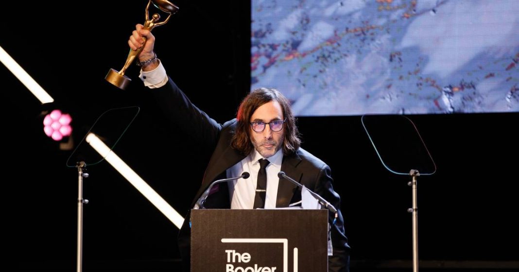Paul Lynch, la Voix Dystopique Couronnée du Booker Prize Paul Lynch, la Voix Dystopique Couronnée du Booker Prize