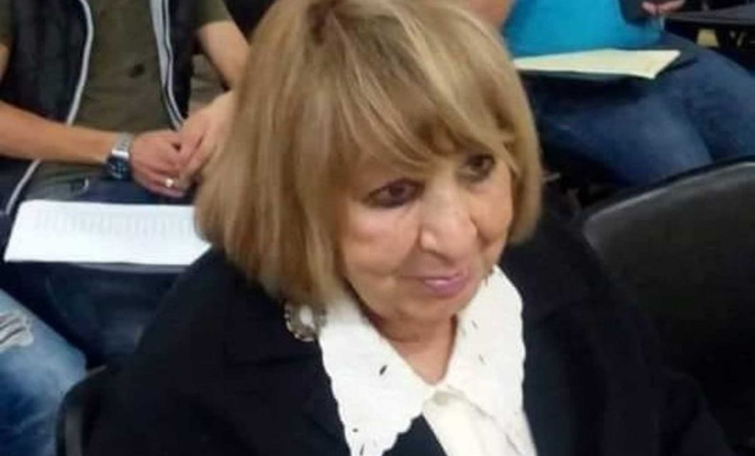 Prix littéraire Oum Siham Les nouvellistes du Sud à l'honneur Éclats d'Écriture : Le Sud Algérien Brille au Prix Littéraire Oum Siham
