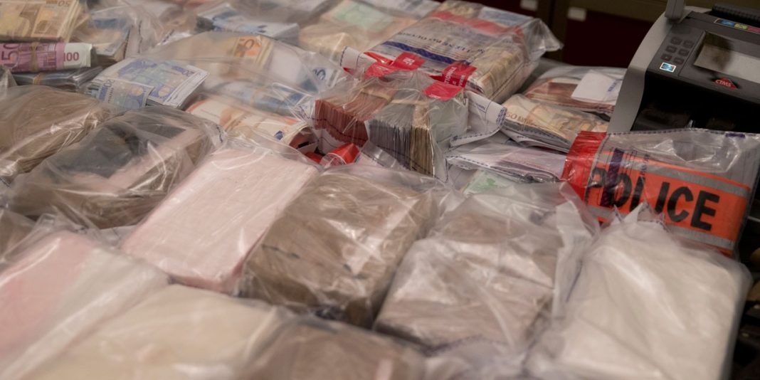 Saisies Massives de Drogues Un Coup Dur pour les Trafiquants Saisies Massives de Drogues : Un Coup Dur pour les Trafiquants