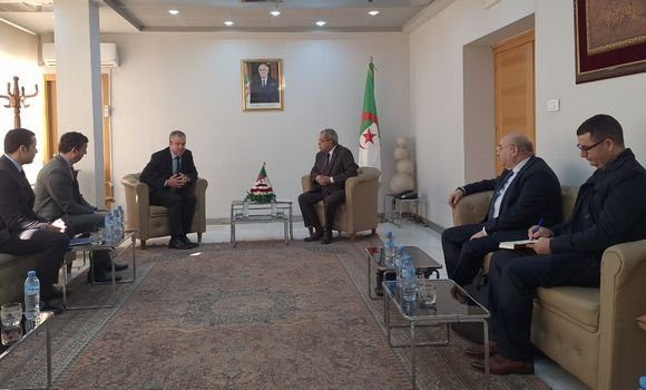 Sanofi et l'Algérie Un Partenariat Novateur pour l'Autosuffisance Pharmaceutique Sanofi et l'Algérie : Un Partenariat Novateur pour l'Autosuffisance Pharmaceutique