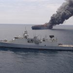 Tensions Internationales : Des Missiles Yéménites Visent un Navire de Guerre Américain dans le Golfe d'Aden