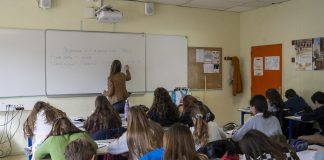 Alerte Rouge : Le Décrochage Scolaire de la France Dévoilé par PISA 2022 - Quelle Issue pour l'Éducation Nationale ?