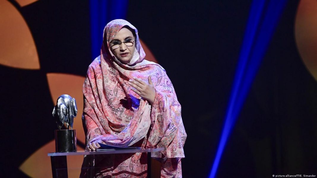 Aminatou Haïdar Injustice Espagnole Sous les Projecteurs Aminatou Haïdar : Injustice Espagnole Sous les Projecteurs
