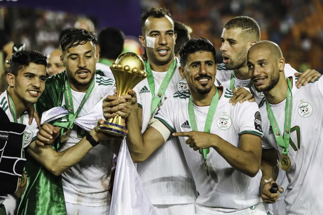 CAN 2023 Slimani, Belaïli et Atal en Avance pour un Départ Réussi CAN 2023 : Slimani, Belaïli et Atal en Avance pour un Départ Réussi