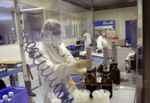 Chimie Pharmaceutique en Algérie : L'USTHB Trace la Voie de la Production Locale