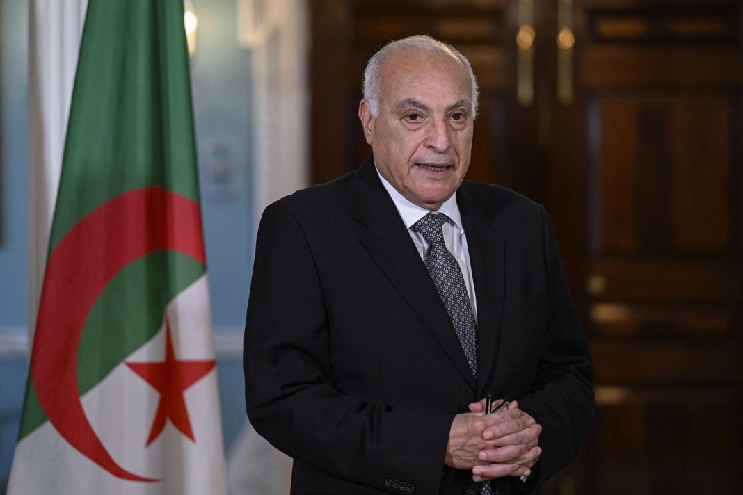 Diplomatie Algéro-Sud-Africaine Un Héritage Révolutionnaire Qui Forge l'Avenir Diplomatie Algéro-Sud-Africaine : Un Héritage Révolutionnaire Qui Forge l'Avenir