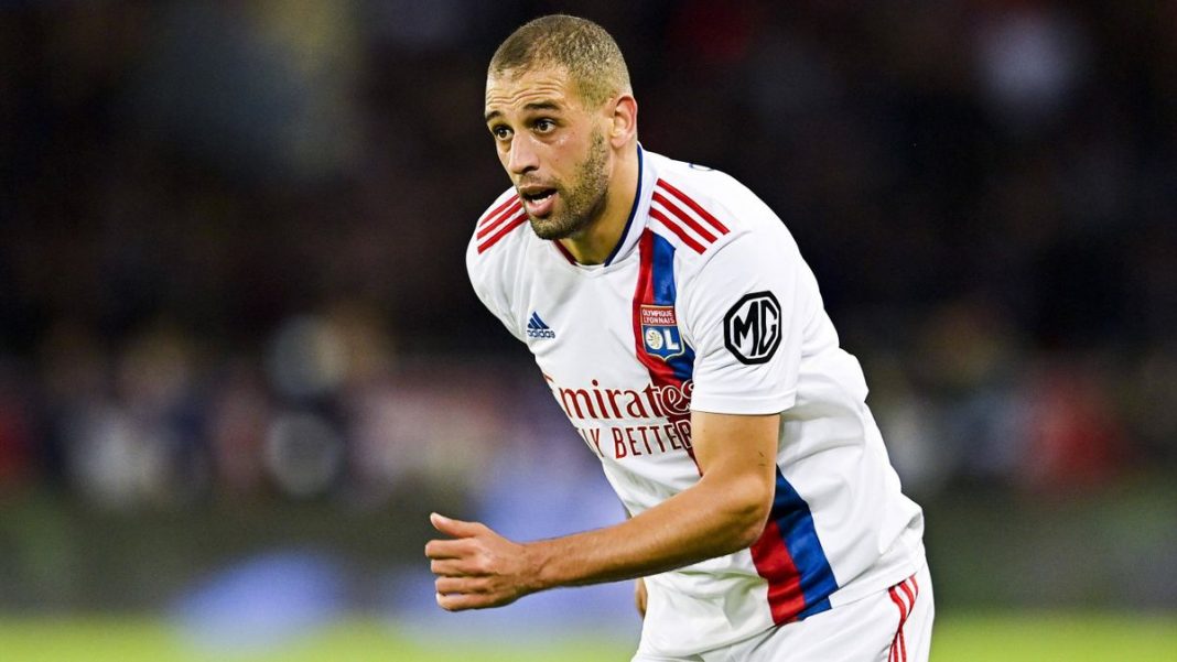 Islam Slimani L'Étoile Montante du Football Algérien Prête à Briller à Nouveau en France Islam Slimani : L'Étoile Montante du Football Algérien Prête à Briller à Nouveau en France