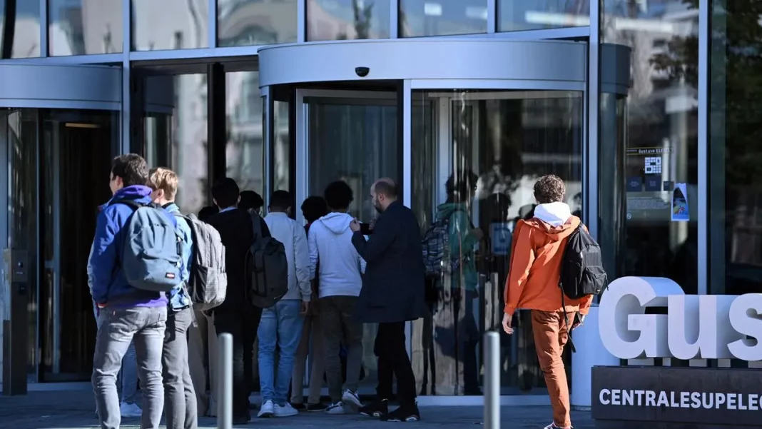 La Caution Retour pour les Étudiants Étrangers Économies Symboliques ou Charge Démesurée La Caution Retour pour les Étudiants Étrangers : Économies Symboliques ou Charge Démesurée ?