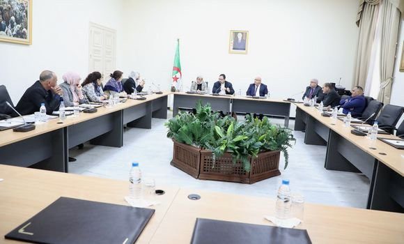 La Diplomatie Parlementaire Algérienne En Route vers l'Union Parlementaire Africaine La Diplomatie Parlementaire Algérienne : En Route vers l'Union Parlementaire Africaine