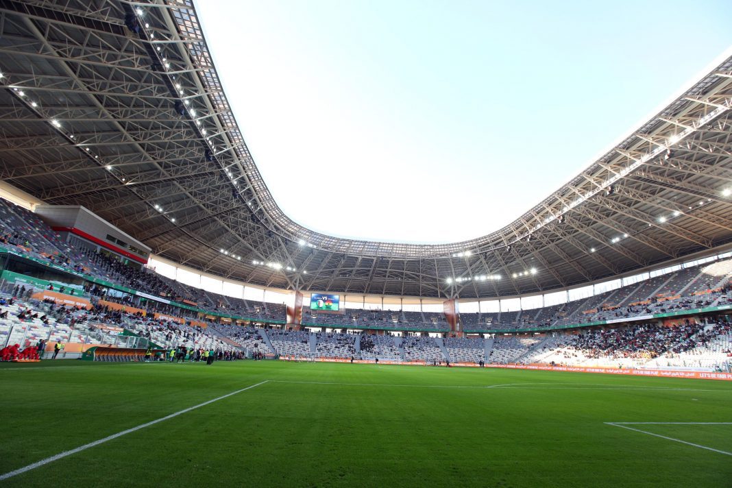 La FAF en Quête du Stade Nelson-Mandela La Bataille pour une Pelouse d'Excellence La FAF en Quête du Stade Nelson-Mandela : La Bataille pour une Pelouse d'Excellence