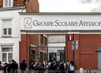 Lycée Averroès de Lille : Sursaut de Solidarité Face à la Menace de Fermeture Lycée Averroès de Lille Sursaut de Solidarité Face à la Menace de Fermeture