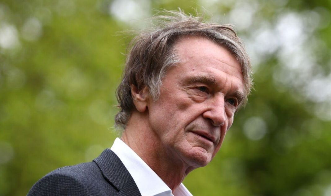 Manchester United Sir Jim Ratcliffe Injecte 1,5 Milliard d'Euros pour un Avenir Radieux Manchester United : Sir Jim Ratcliffe Injecte 1,5 Milliard d'Euros pour un Avenir Radieux