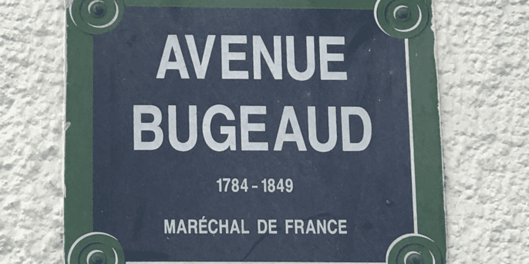 Paris à la Croisée des Chemins La Débaptisation de l'Avenue Bugeaud et le Défi de la Mémoire Coloniale Paris à la Croisée des Chemins : La Débaptisation de l'Avenue Bugeaud et le Défi de la Mémoire Coloniale