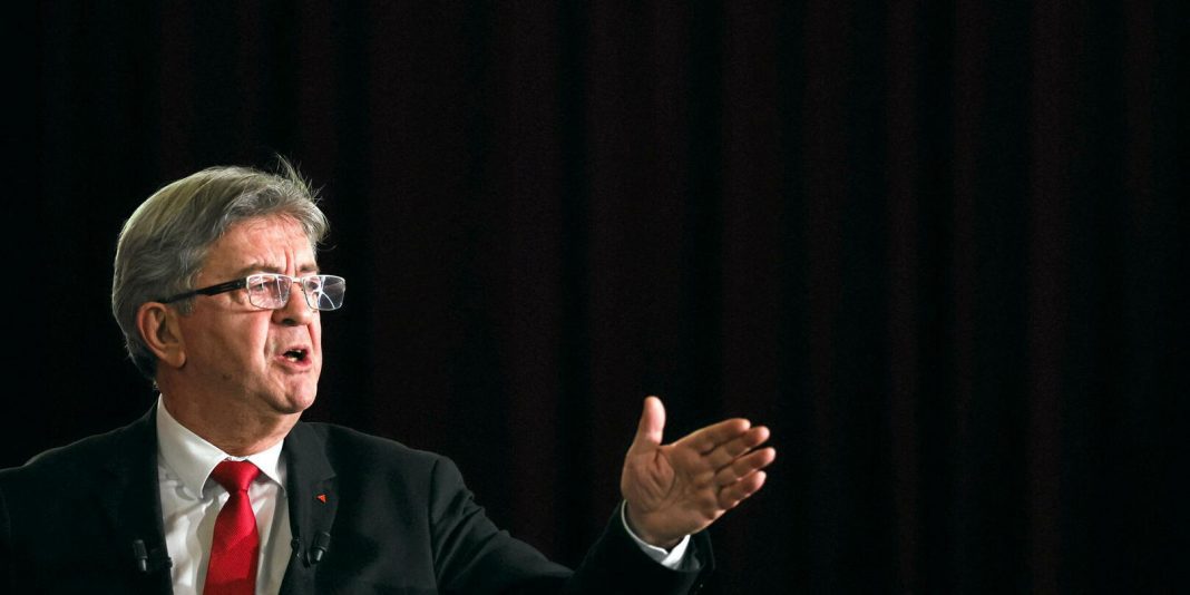 Ruth Elkrief vs. Jean-Luc Mélenchon La Guerre Médiatique qui Divise la France Ruth Elkrief vs. Jean-Luc Mélenchon : La Guerre Médiatique qui Divise la France