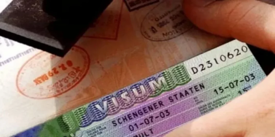 Trafic de Visas Arrestation d'un Individu à Bir Khadem (Alger) Trafic de Visas: Arrestation d'un Individu à Bir Khadem (Alger)
