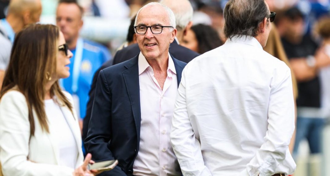 Vente OM Entre Rêves, Doutes et Réalités, le Futur de l'Olympique de Marseille en Suspens Vente OM : Entre Rêves, Doutes et Réalités, le Futur de l'Olympique de Marseille en Suspens
