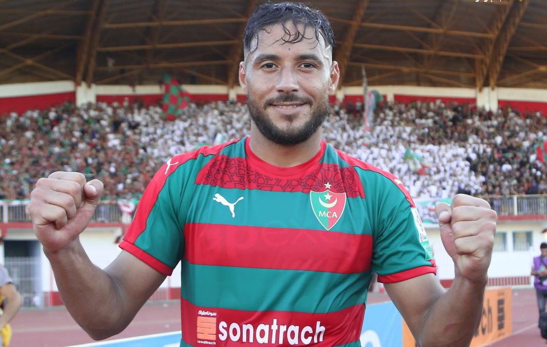 Youcef Belaili La Nouvelle Star du Football Algérien Youcef Belaili : La Nouvelle Star du Football Algérien