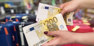 Combien de Devises Pouvez-vous Vraiment Transporter en Algérie sans Déclaration ?