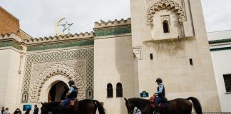 Tentative d'Incendie dans une Mosquée en France : l'Islamophobie Frappe Encore