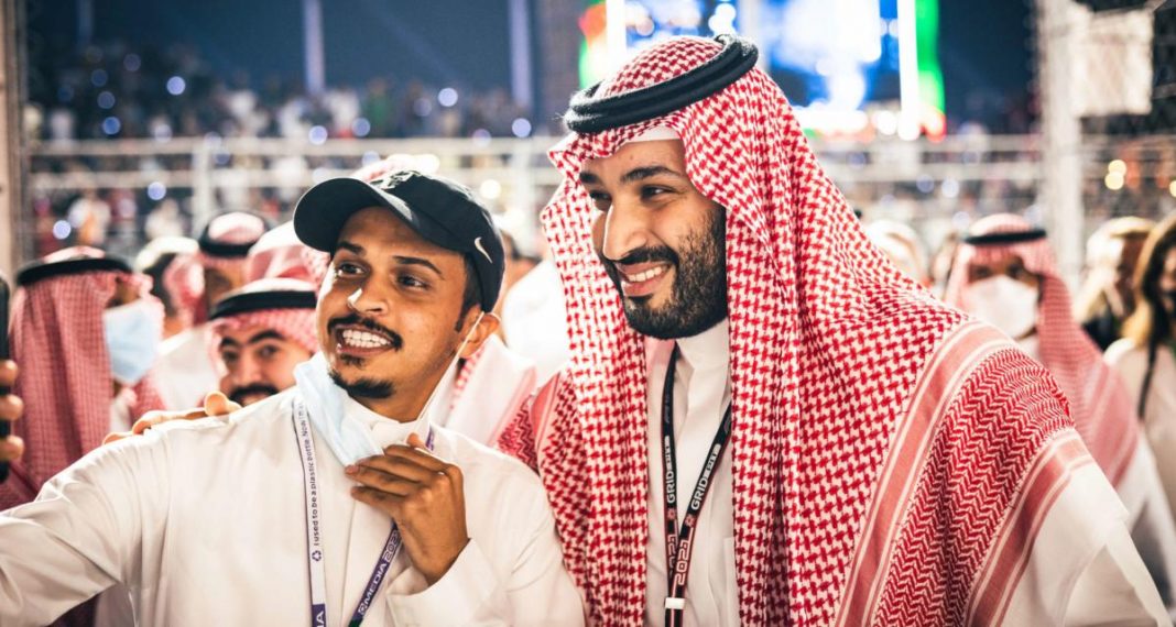 Vente OM Olympique de Marseille ou ASSE, qui séduira l'Arabie Saoudite Vente OM: Olympique de Marseille ou ASSE, qui séduira l'Arabie Saoudite ?